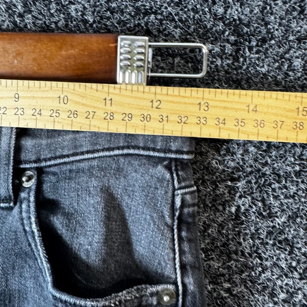 Reformation High & Skinny Crop Jeans Avalon Wash Black Denim Size 25 LY842